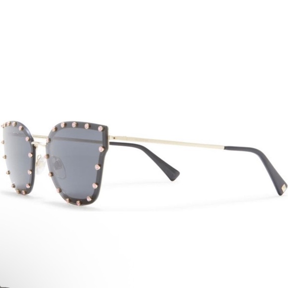 VALENTINO SUNGLASSES WITH STUDDED DETAILS!! Gorgeous!!! Style!! - Picture 4 of 12